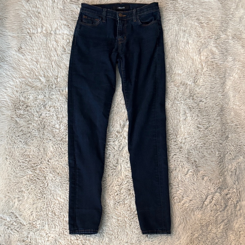 J BRAND Midnight Indigo Jeans size: 26 skinny leg